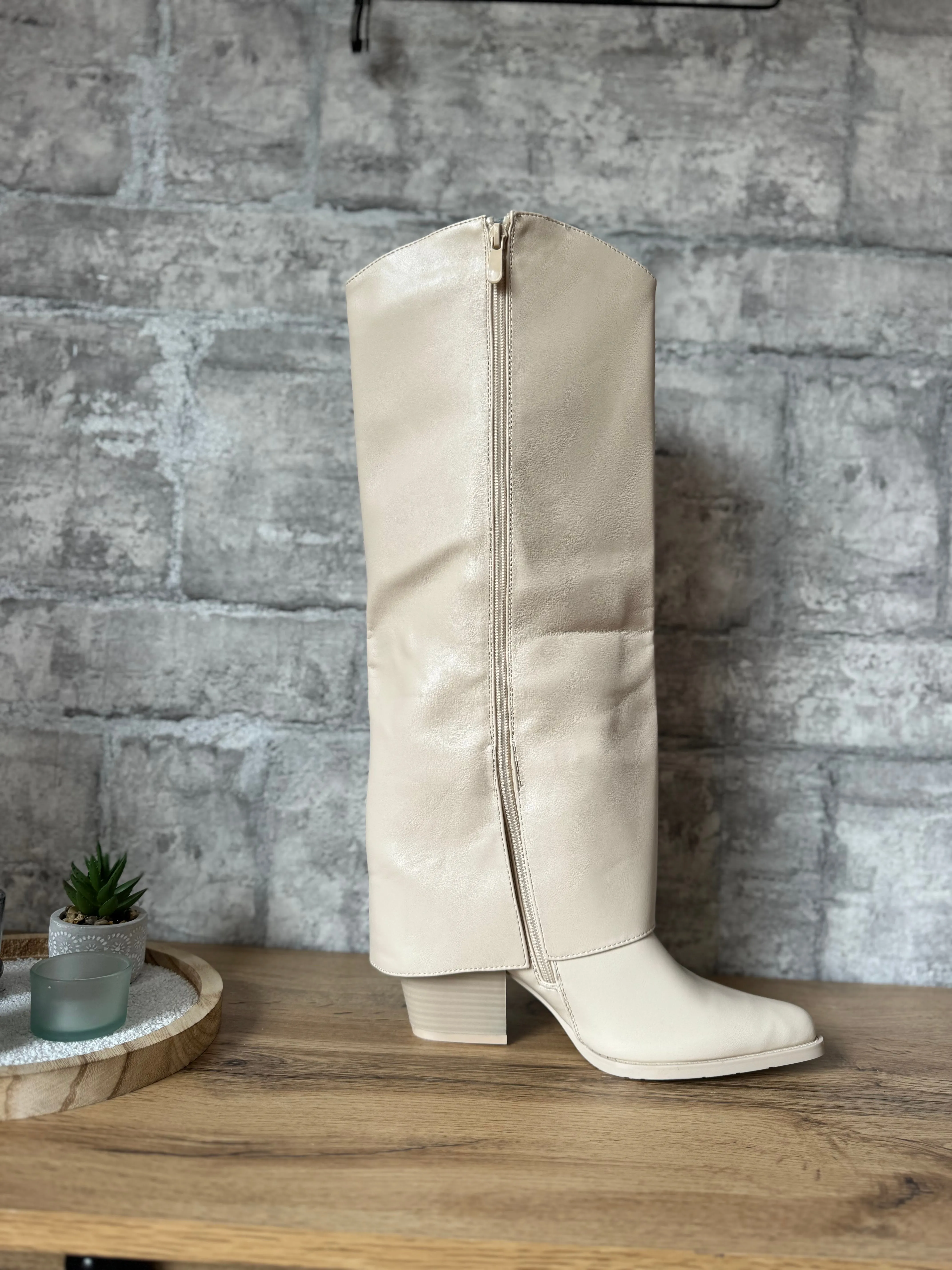 Botte Anya Simili cru (pointure 36,40 et 41)
