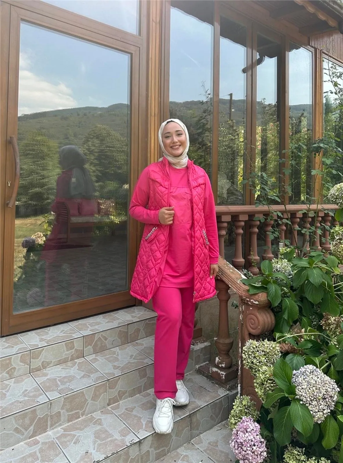 Fuchsia - Suit