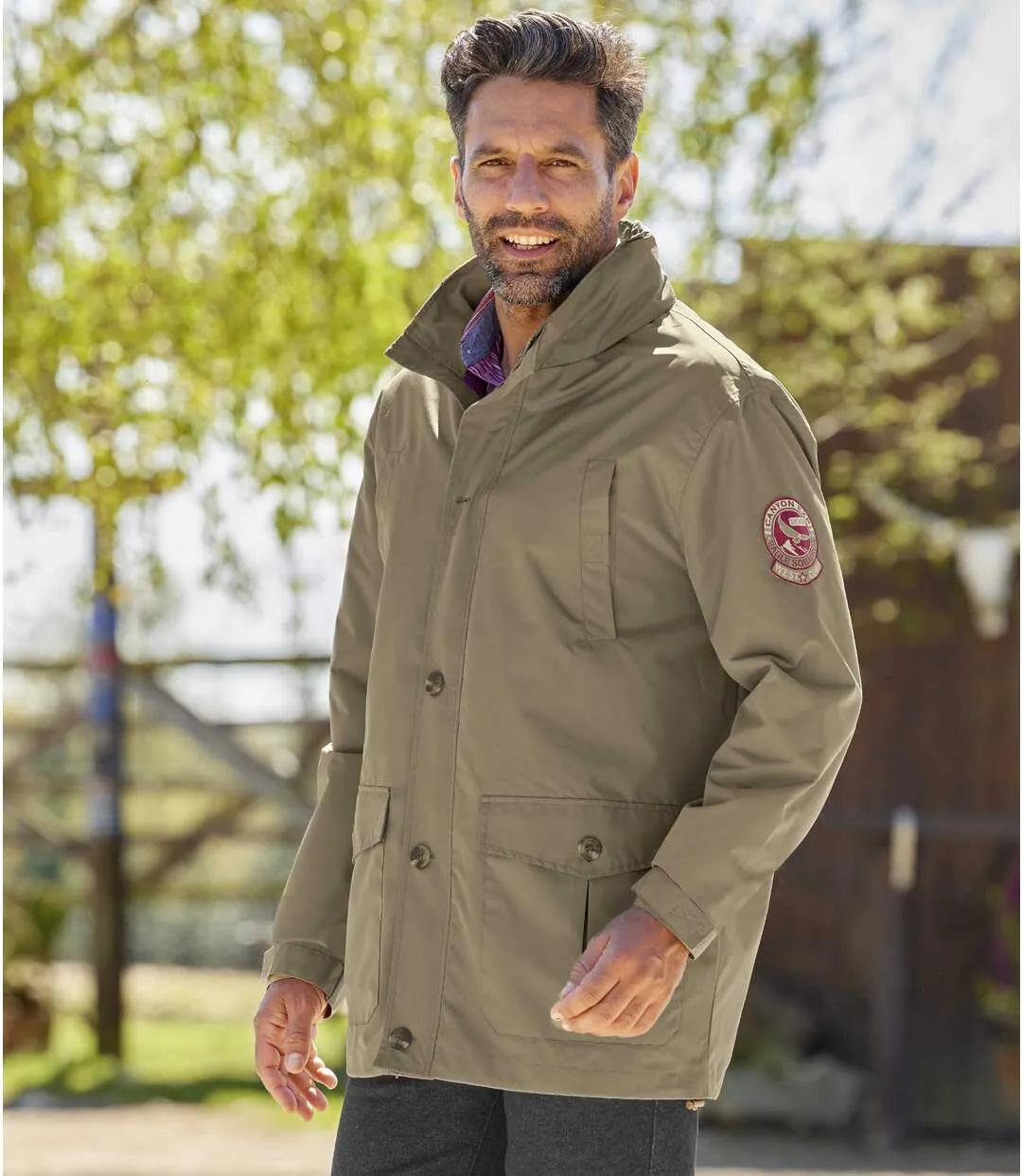 Parka Multipoche West Corp. 