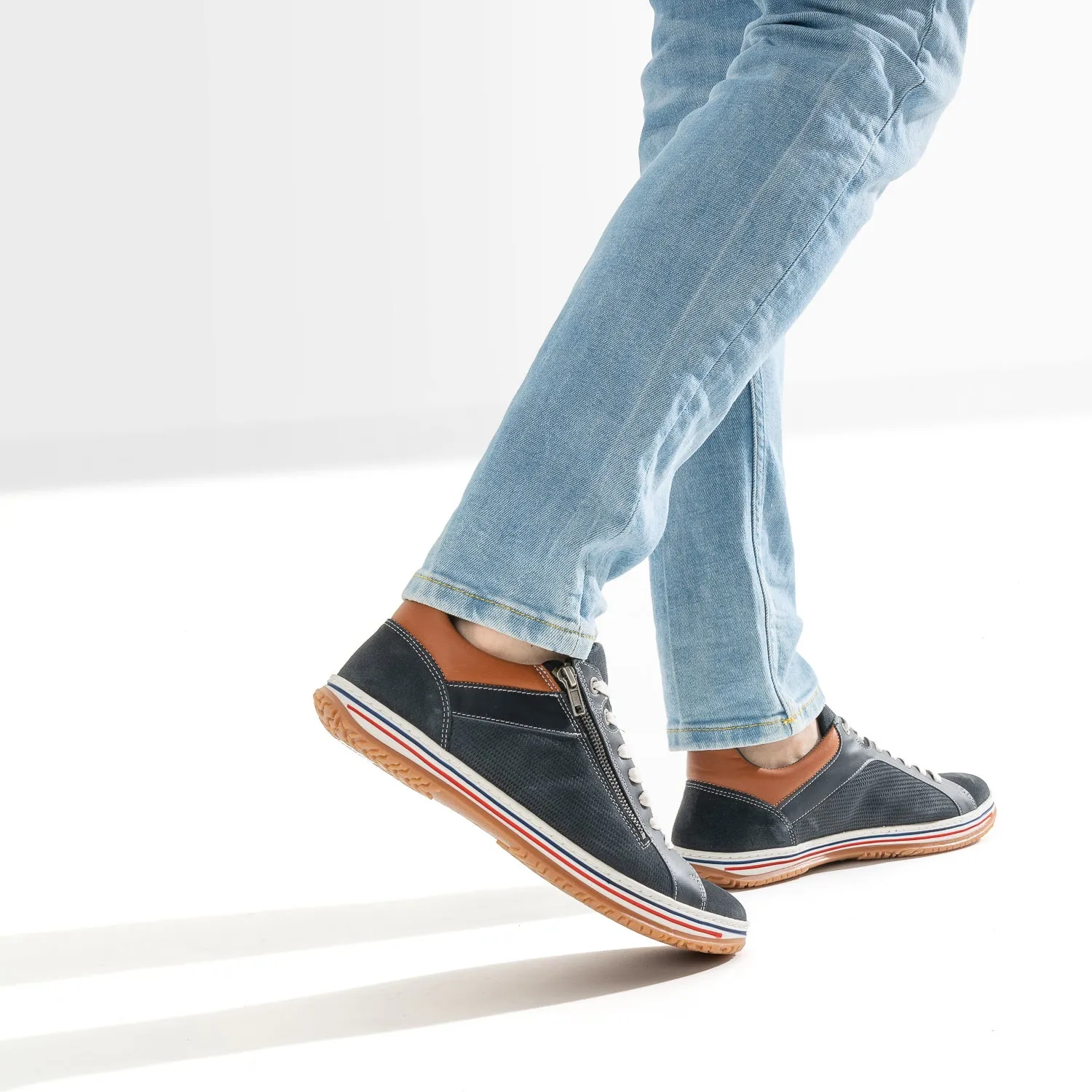 Tennis marine cuir éco-conçu - Baskets / Tennis Homme | ERAM